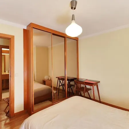 Charming Ideally Located In Лісабон