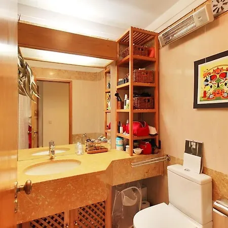 公寓 Charming Ideally Located In